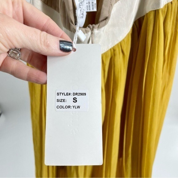 LUCY PARIS NWT Pleated Halter Goldie Maxi Dress Backless Gold Yellow Beige Small - Picture 11 of 16
